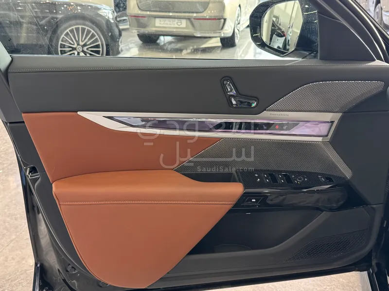 2026 بي ام دبليو الفئة السابعة 735أي