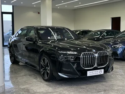 2026 بي ام دبليو الفئة السابعة 735أي