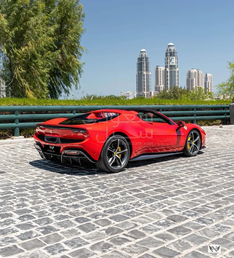 2024 فيراري جي تي اس 296