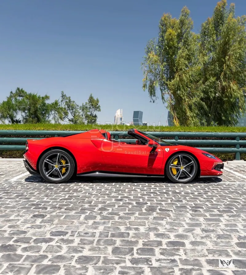 2024 فيراري جي تي اس 296