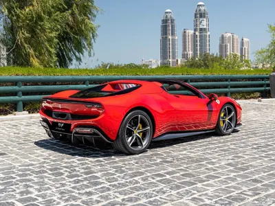 2024 فيراري جي تي اس 296