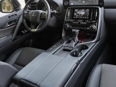 2025 لكزس إل إكس 600 اوف رود