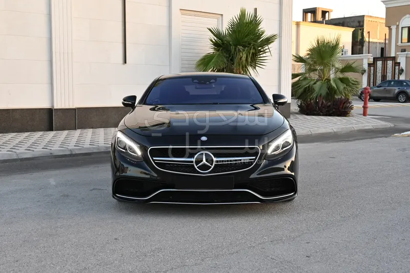 2015 مرسيدس - بنز إس 63 كوبيه
