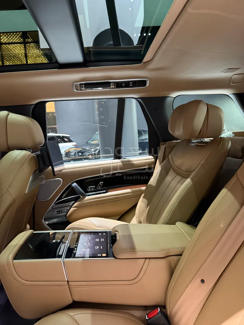 2023 لاند روفر رينج روفر اوتوبيوغرافي