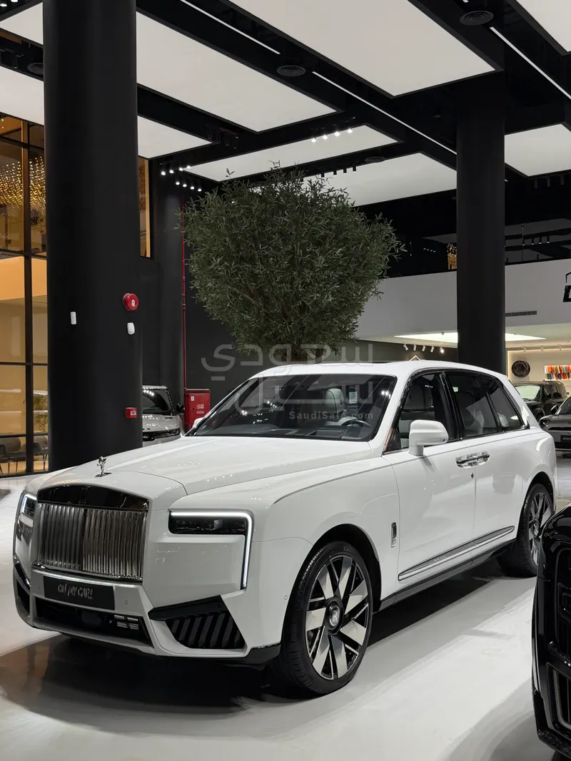 2019 رولز رويس كولينان سلفر بادج