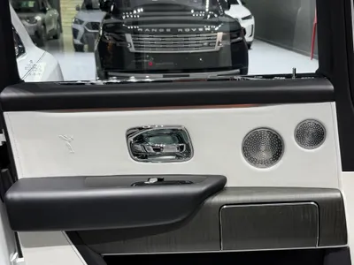 2019 رولز رويس كولينان سلفر بادج