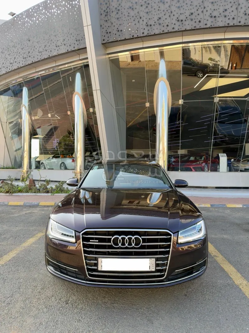 2015 اودي اي 8 ال النسخة السعودية