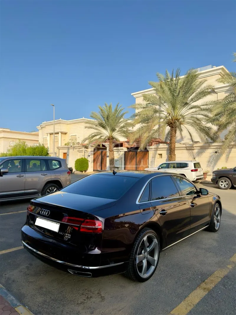 2015 اودي اي 8 ال النسخة السعودية