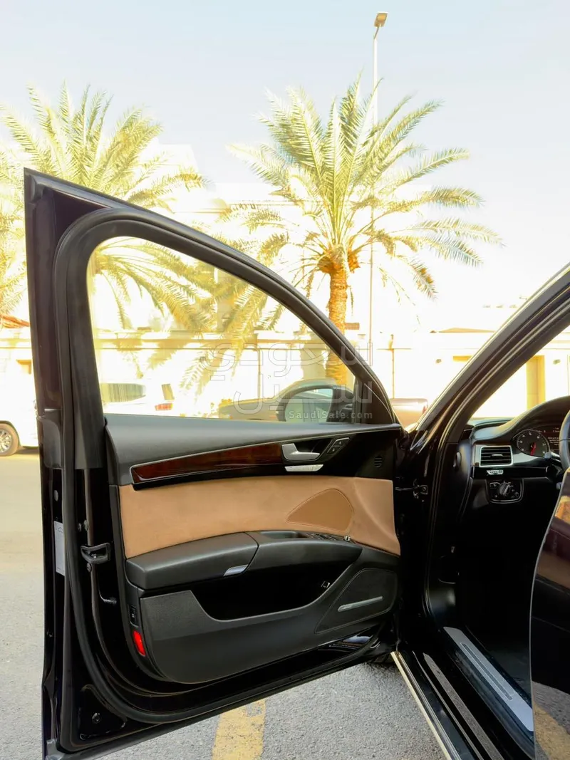 2015 اودي اي 8 ال النسخة السعودية