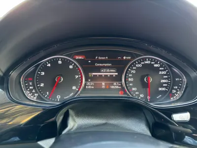 2015 اودي اي 8 ال النسخة السعودية