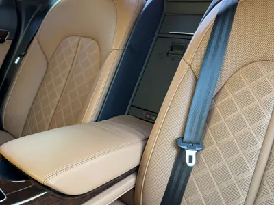 2015 اودي اي 8 ال النسخة السعودية