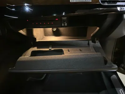 2015 اودي اي 8 ال النسخة السعودية