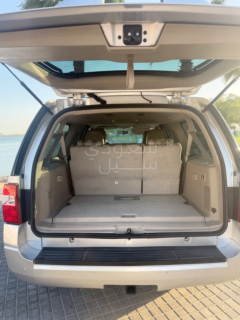 2014 فورد اكسبيديشن ليمتد