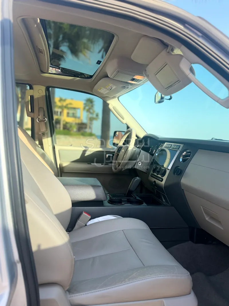 2014 فورد اكسبيديشن ليمتد