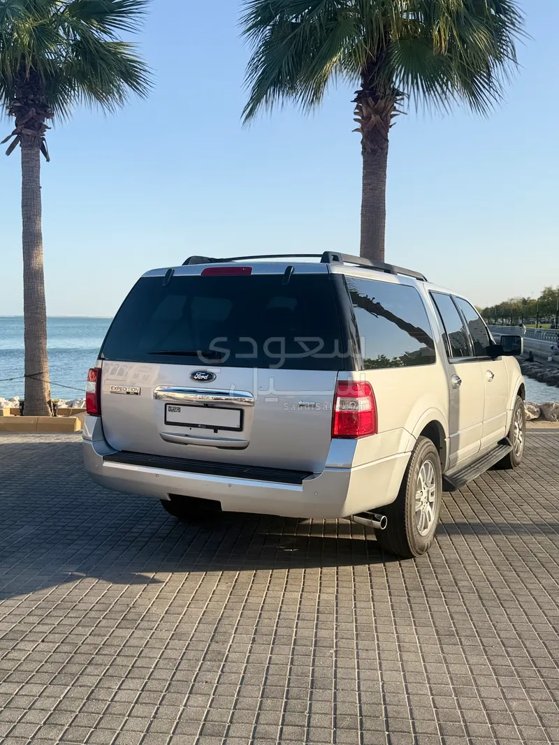 2014 فورد اكسبيديشن ليمتد
