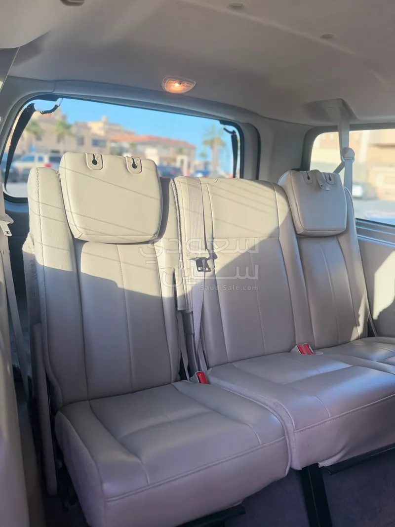 2014 فورد اكسبيديشن ليمتد