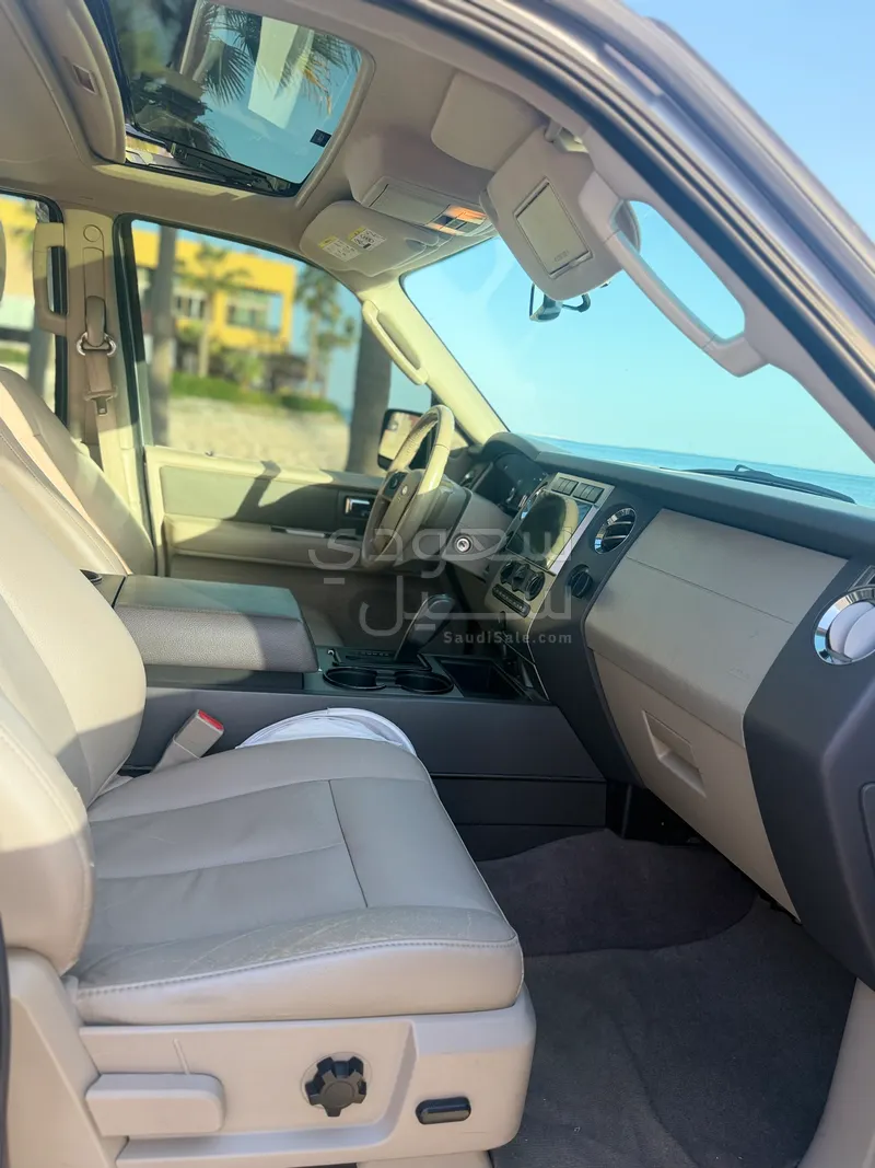 2014 فورد اكسبيديشن ليمتد