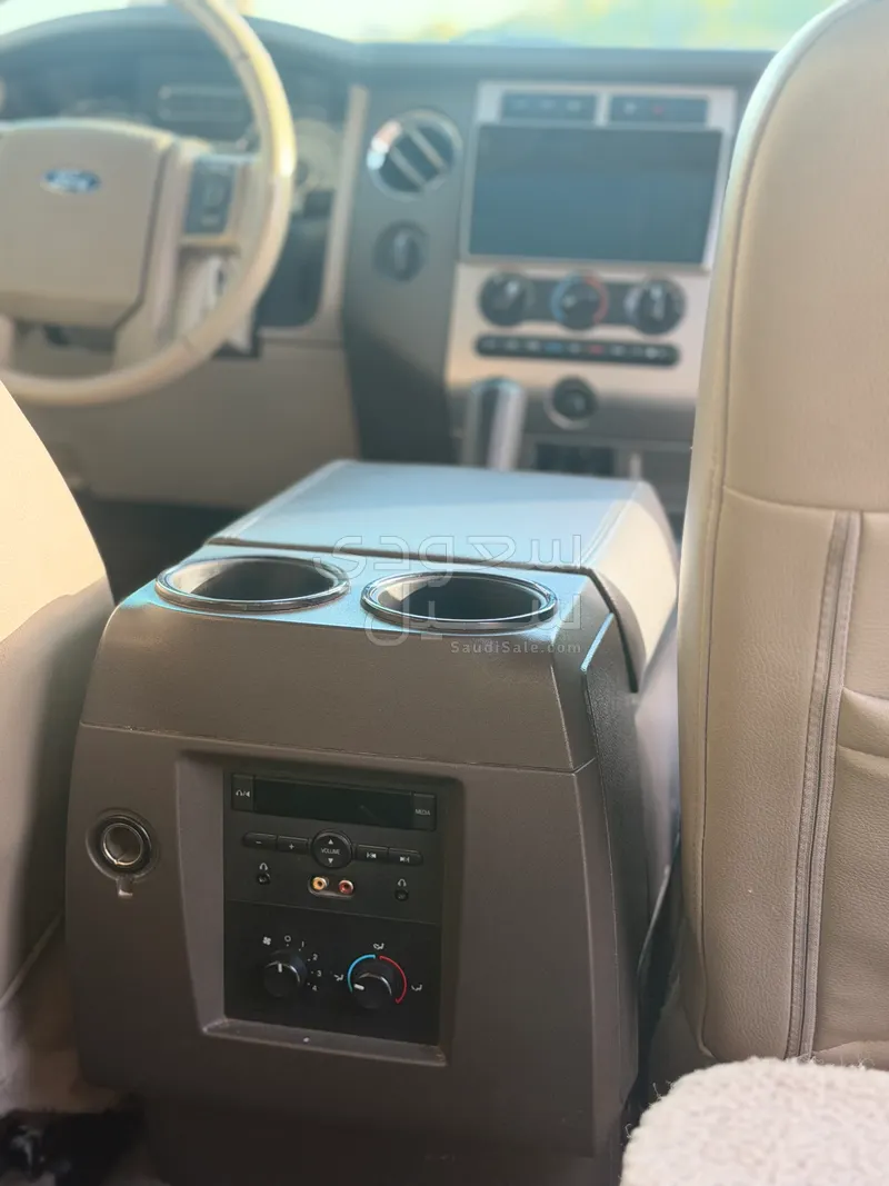 2014 فورد اكسبيديشن ليمتد