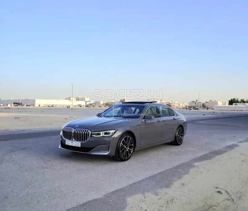 2022 BMW 7 Series 730Li