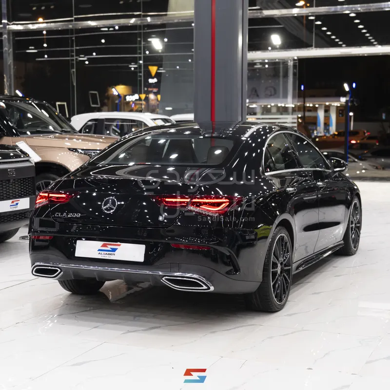 2022 مرسيدس - بنز سي إل أي 200