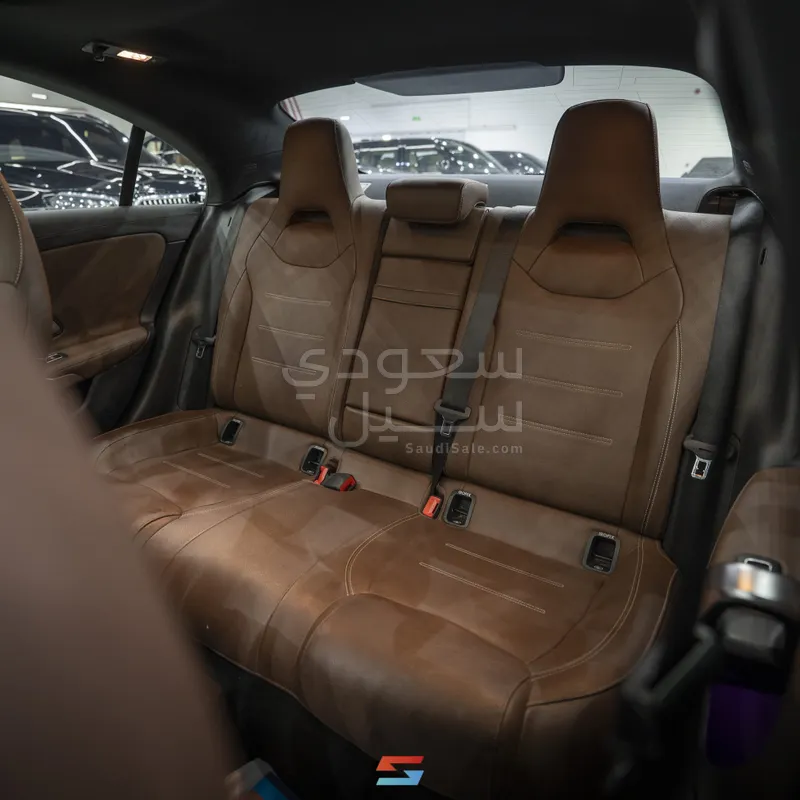 2022 مرسيدس - بنز سي إل أي 200