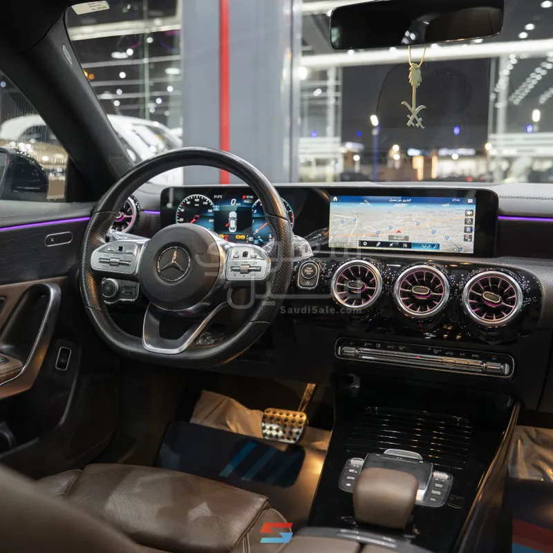 2022 مرسيدس - بنز سي إل أي 200