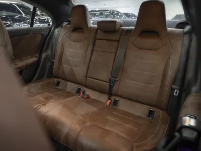 2022 مرسيدس - بنز سي إل أي 200