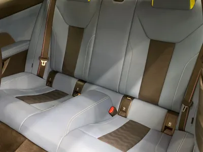 2021 بي ام دبليو الفئة ام إم 4 كومبيتيشن