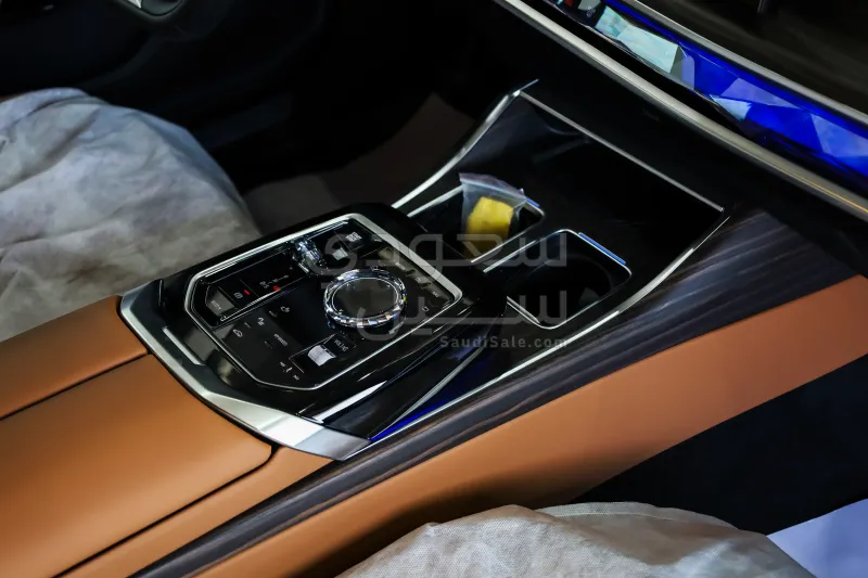 2026 بي ام دبليو الفئة السابعة 735أي