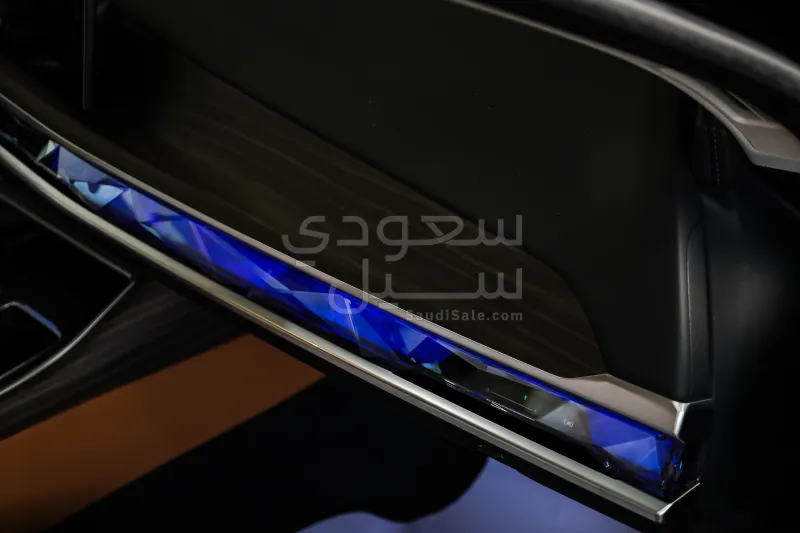 2026 بي ام دبليو الفئة السابعة 735أي