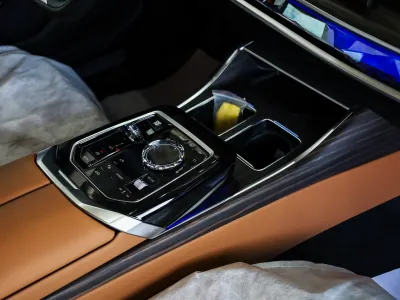 2026 بي ام دبليو الفئة السابعة 735أي