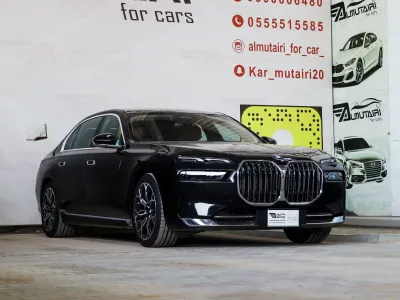 2026 بي ام دبليو الفئة السابعة 735أي