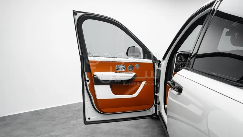 2020 رولز رويس كولينان بلاك بادج