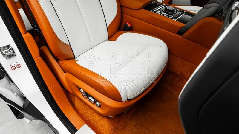 2020 رولز رويس كولينان بلاك بادج