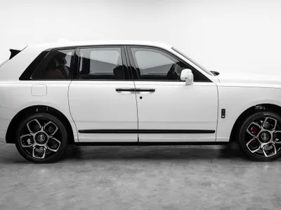 2020 رولز رويس كولينان بلاك بادج