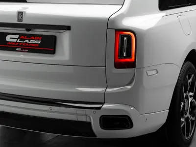 2020 رولز رويس كولينان بلاك بادج