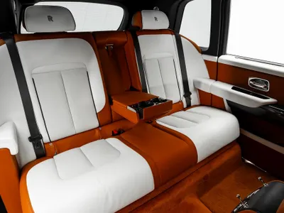 2020 رولز رويس كولينان بلاك بادج