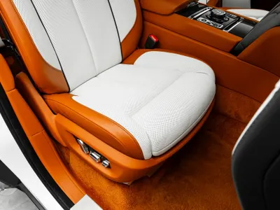 2020 رولز رويس كولينان بلاك بادج