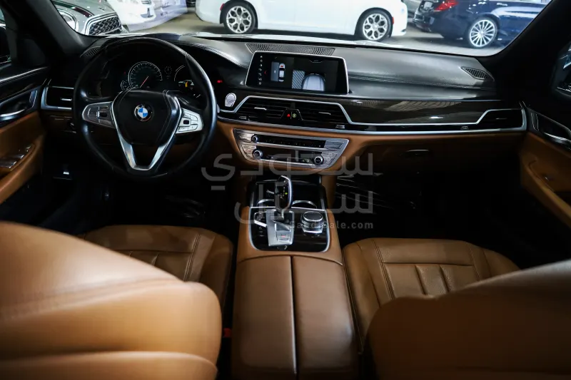 2018 بي ام دبليو الفئة السابعة 730 إل أي