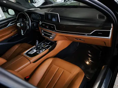 2018 بي ام دبليو الفئة السابعة 730 إل أي