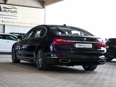 2018 بي ام دبليو الفئة السابعة 730 إل أي