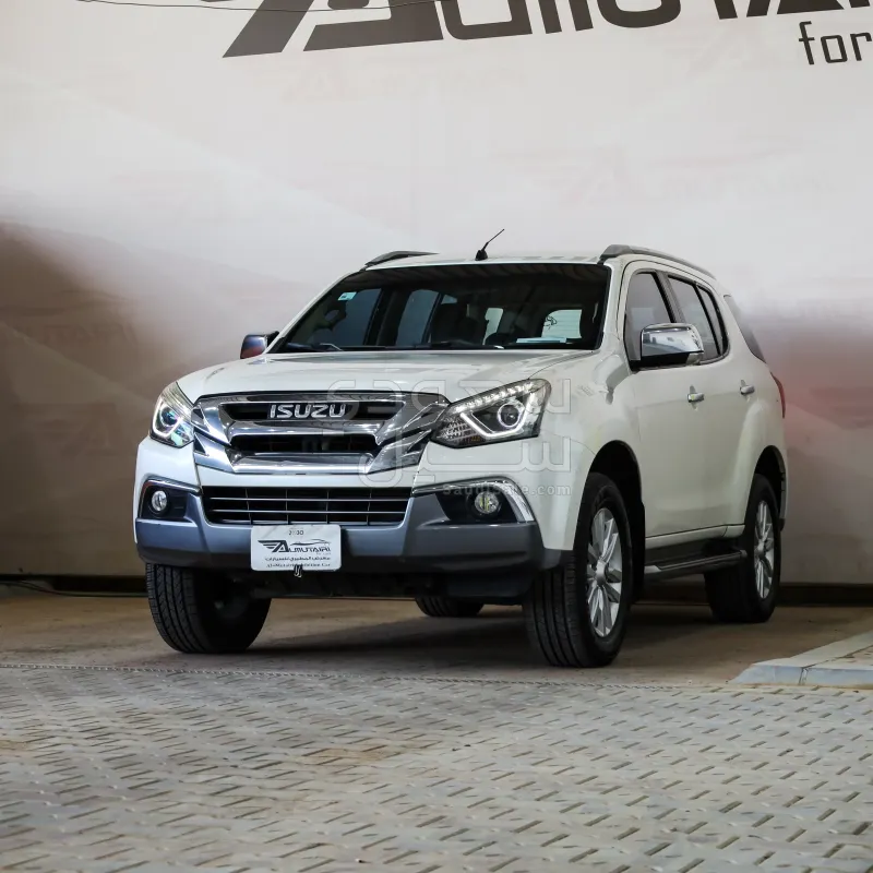 2018 ايسوزو ام يو اكس