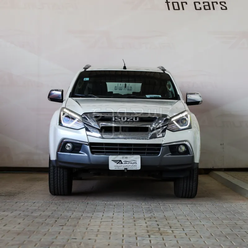 2018 ايسوزو ام يو اكس