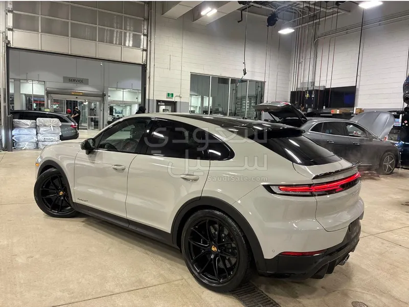 2025 بورش كايين توربو