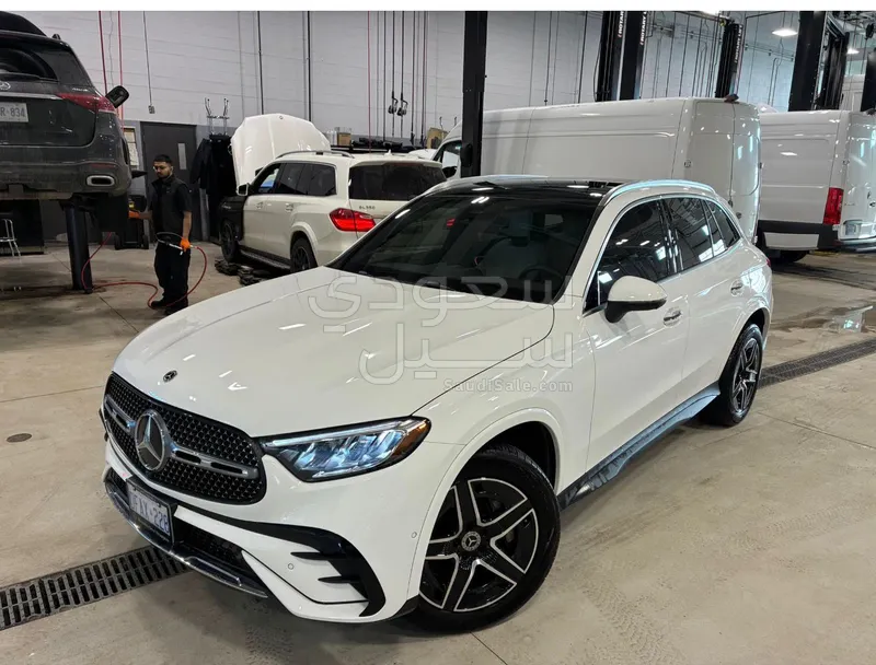 2025 مرسيدس - بنز جي إل سي 300