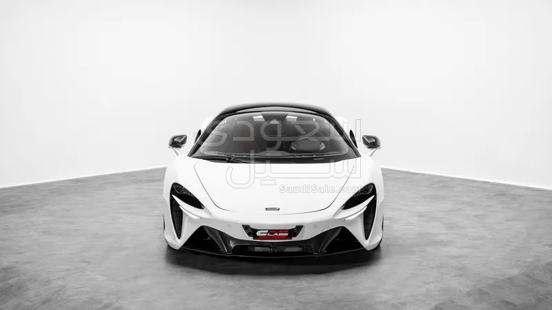 2024 مكلارين ارتورا