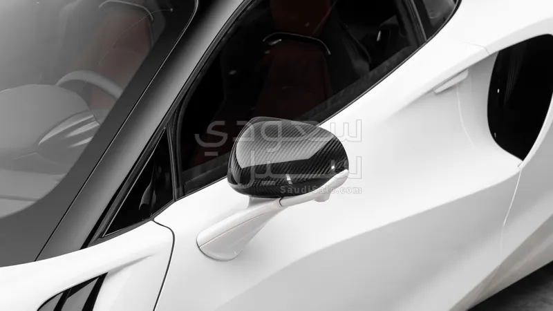 2024 مكلارين ارتورا