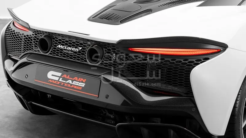 2024 مكلارين ارتورا