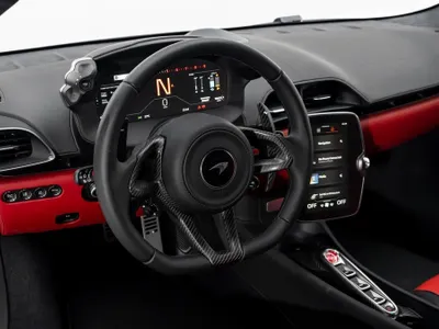 2024 مكلارين ارتورا