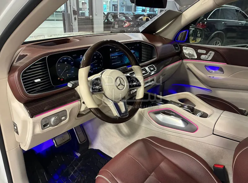 2023 مرسيدس - بنز جي إل إس 600 مايباخ